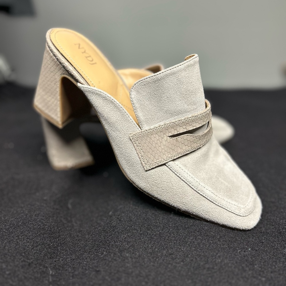 NYDJ “Clara” Cream/Gray Suede Mules